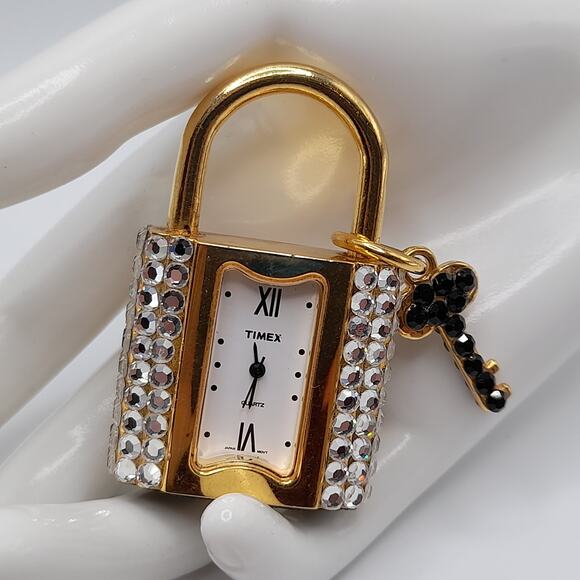 Vintage Timex Rhinestone Lock Style Watch, Needs Battery, Japan Mt, Quartz - Picture 3 of 10